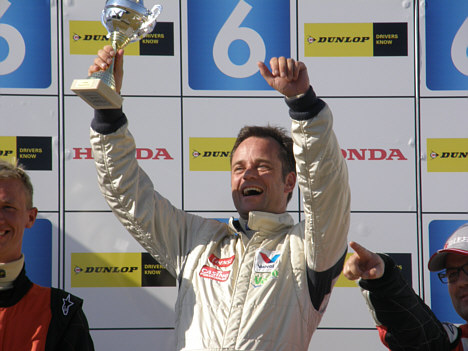 En super tilfreds Claus Christensen kan nu, sammen med de øvrige Clio Cup deltagere, holde en velfortjent sommerpause.